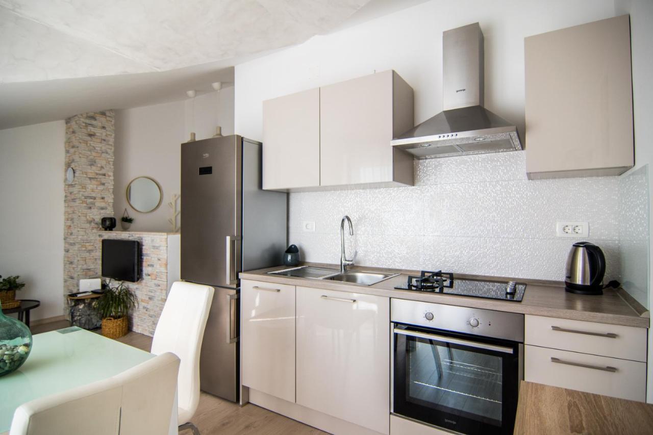 Up&up Apartment *