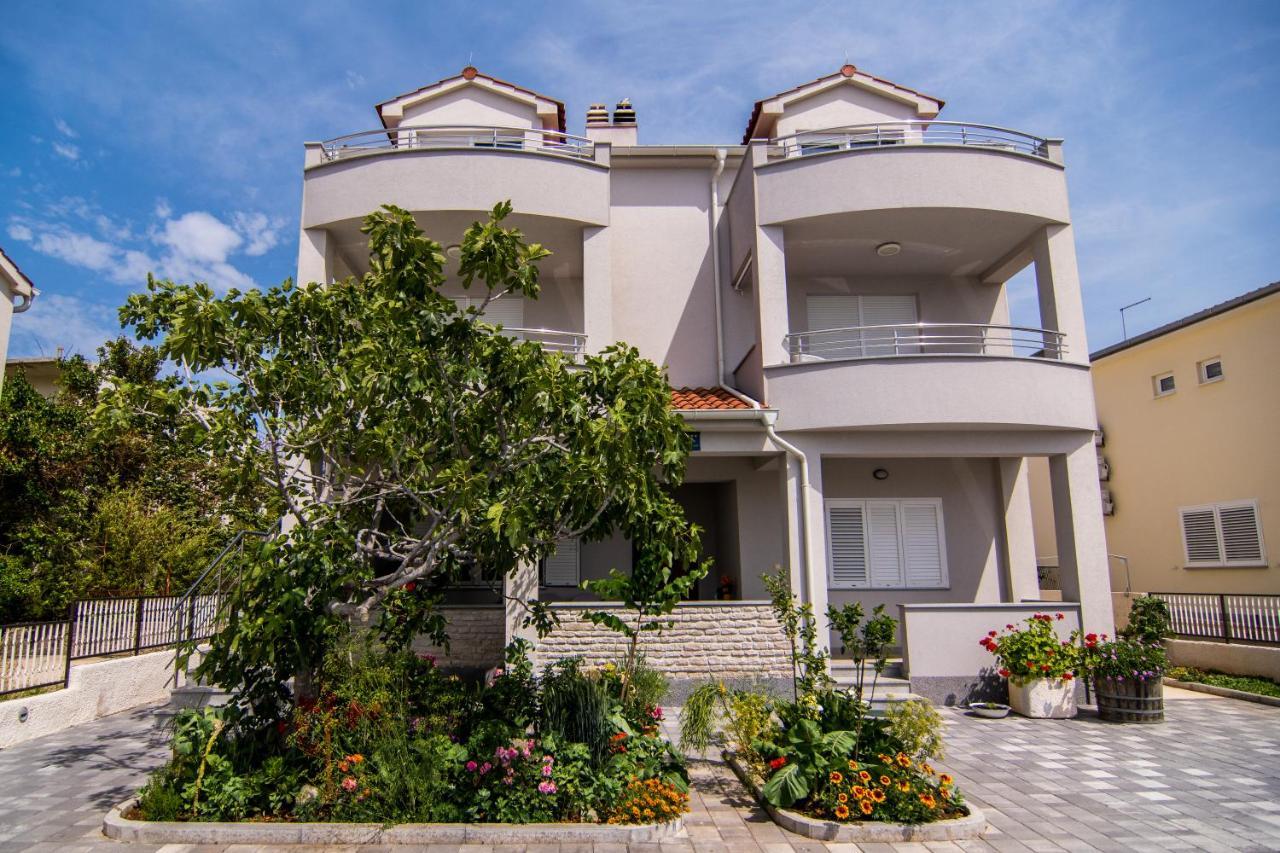 Up&up Apartment Rogoznica (Sibenik-Knin)